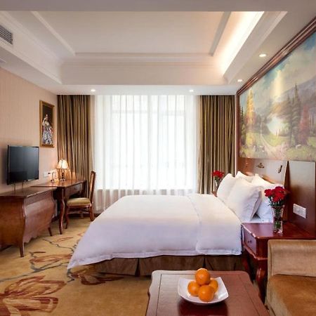 Vienna Hotel Puning South Huancheng Road High-Speed Train Station ภายนอก รูปภาพ